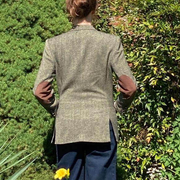 Ralph Lauren wool suit jacket with pockets - Picture 3 of 5